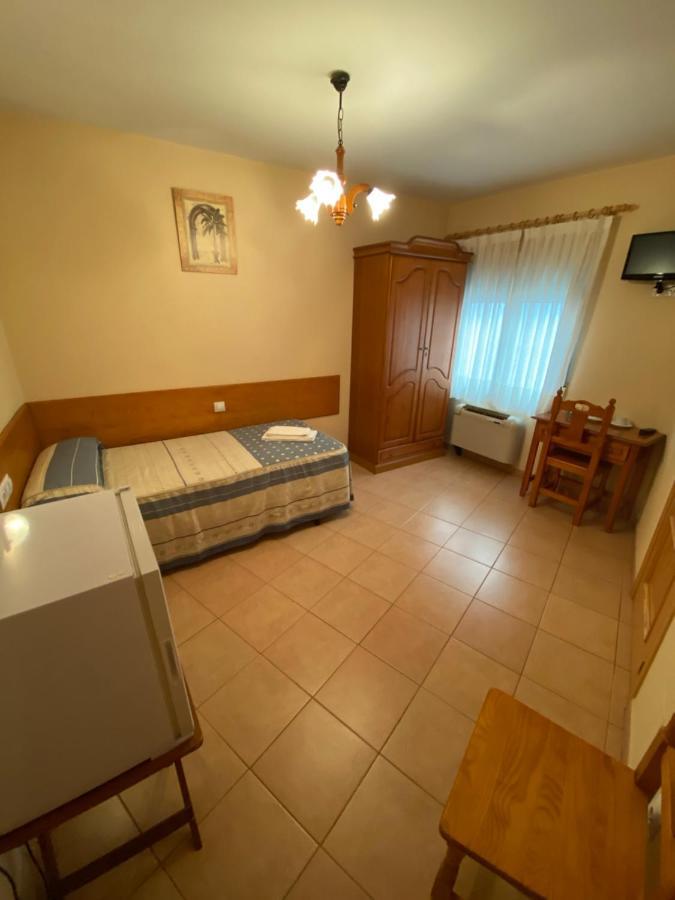 Hostal Jose Mari Сьюдад-Родриго Экстерьер фото