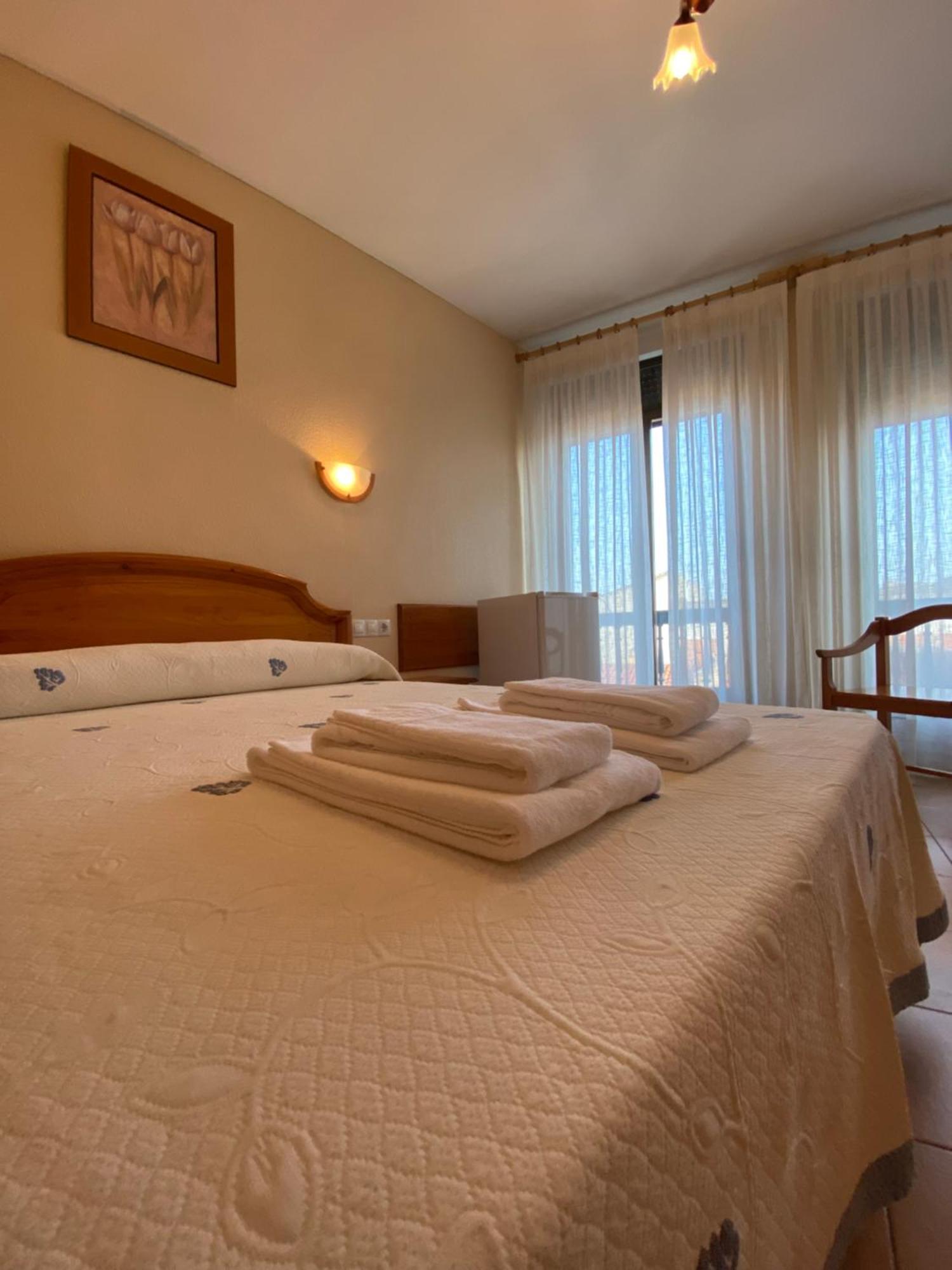 Hostal Jose Mari Сьюдад-Родриго Экстерьер фото